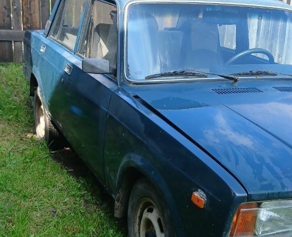 Синий ВАЗ 2107, объемом двигателя 0 л и пробегом 12 тыс. км за 650 $, фото 1 на Automoto.ua