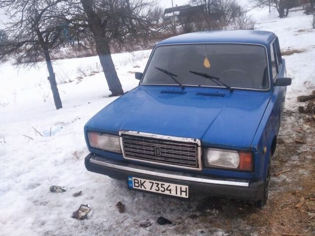 Синий ВАЗ 2107, объемом двигателя 1.5 л и пробегом 1 тыс. км за 650 $, фото 1 на Automoto.ua