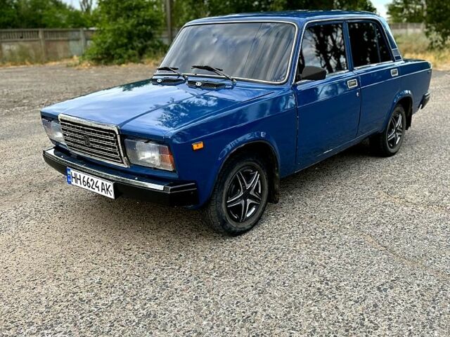 Синий ВАЗ 2107, объемом двигателя 1.5 л и пробегом 150 тыс. км за 1200 $, фото 1 на Automoto.ua