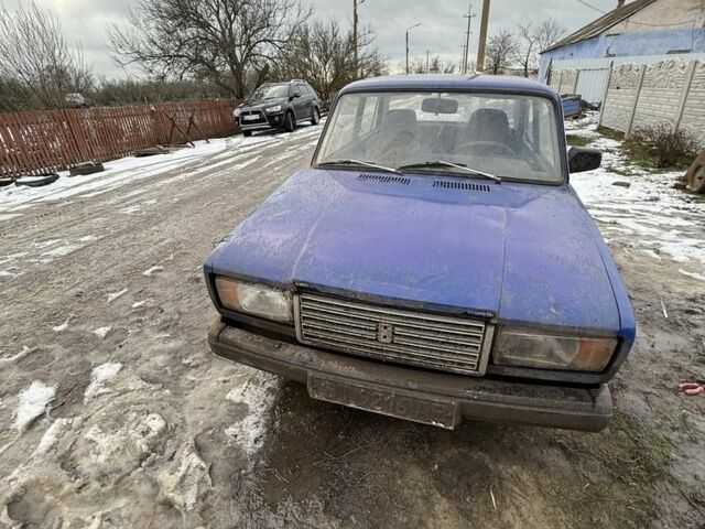 Синій ВАЗ 2107, об'ємом двигуна 1.6 л та пробігом 300 тис. км за 473 $, фото 1 на Automoto.ua