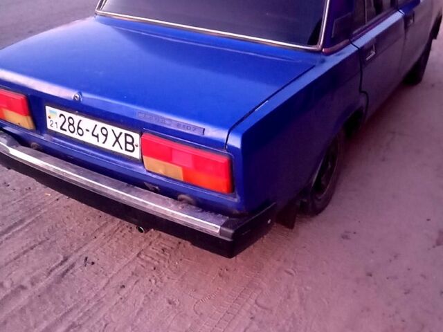Синий ВАЗ 2107, объемом двигателя 1.5 л и пробегом 300 тыс. км за 700 $, фото 1 на Automoto.ua