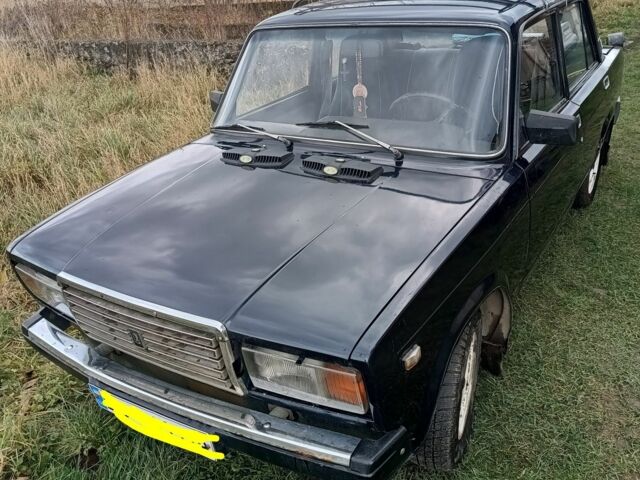 Синій ВАЗ 2107, об'ємом двигуна 1.3 л та пробігом 200 тис. км за 900 $, фото 1 на Automoto.ua