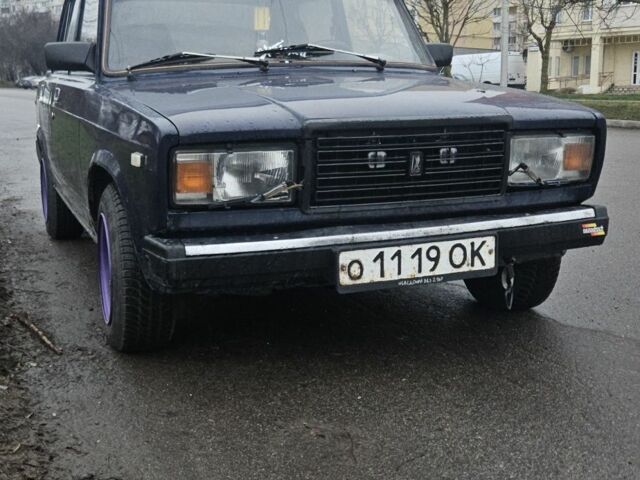 Синій ВАЗ 2107, об'ємом двигуна 0 л та пробігом 100 тис. км за 947 $, фото 1 на Automoto.ua