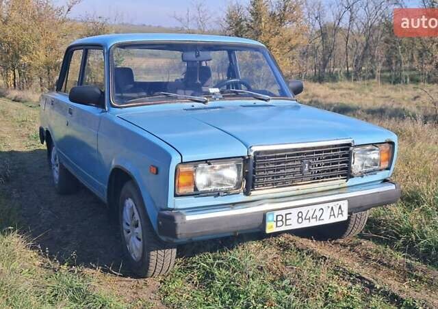 Синий ВАЗ 2107, объемом двигателя 1.5 л и пробегом 176 тыс. км за 850 $, фото 1 на Automoto.ua