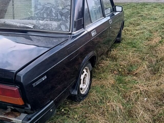 Синий ВАЗ 2107, объемом двигателя 1.3 л и пробегом 200 тыс. км за 600 $, фото 1 на Automoto.ua