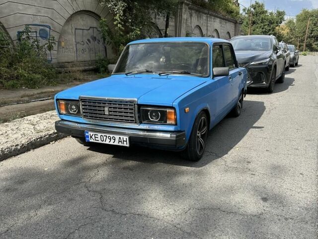 ВАЗ 2107 1986 у Дніпро (Дніпропетровську) на Automoto.ua Синій ВАЗ 2107, об'ємом двигуна 1.3 л та пробігом 3 тис. км за 1700 $, фото 1 на Automoto.ua