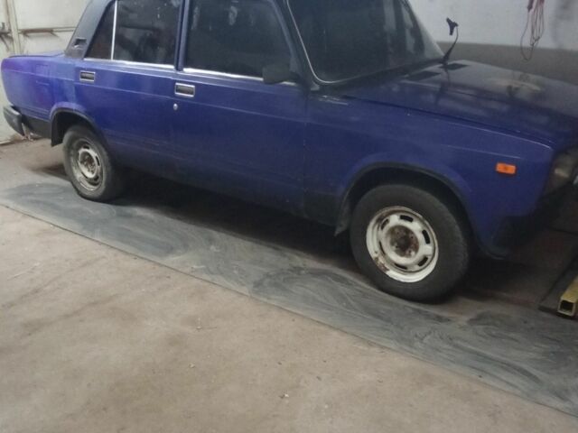 Синий ВАЗ 2107, объемом двигателя 0 л и пробегом 1000 тыс. км за 700 $, фото 1 на Automoto.ua