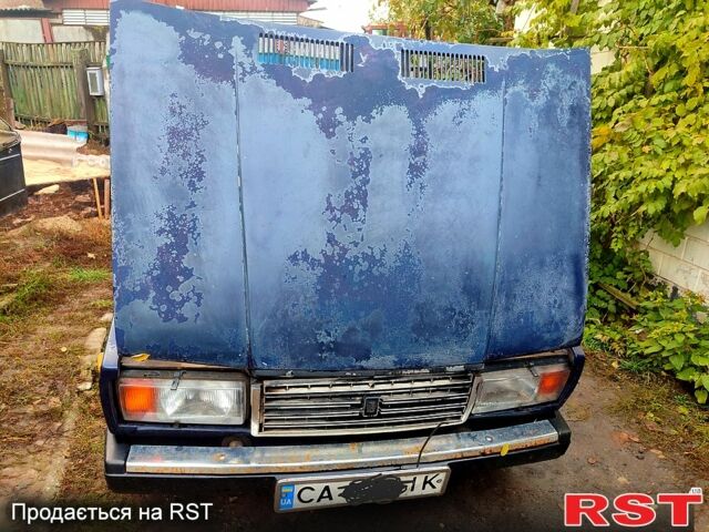 ВАЗ 2107 1987 в Черкассах на Automoto.ua Синий ВАЗ 2107, объемом двигателя 1.3 л и пробегом 55 тыс. км за 830 $, фото 1 на Automoto.ua