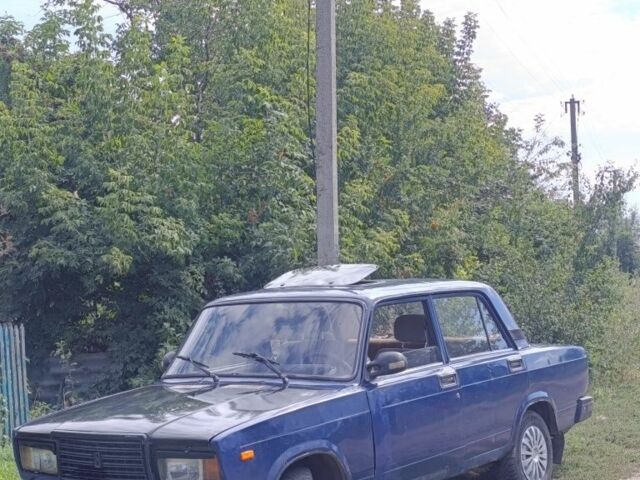 Синий ВАЗ 2107, объемом двигателя 0 л и пробегом 100 тыс. км за 647 $, фото 1 на Automoto.ua