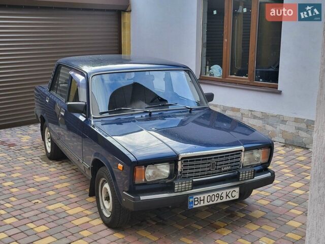 Синий ВАЗ 2107, объемом двигателя 1.5 л и пробегом 130 тыс. км за 2200 $, фото 1 на Automoto.ua