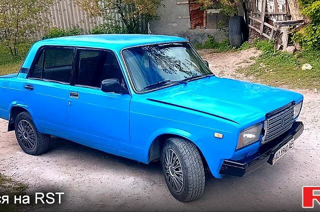 Синий ВАЗ 2107, объемом двигателя 1.5 л и пробегом 200 тыс. км за 610 $, фото 1 на Automoto.ua