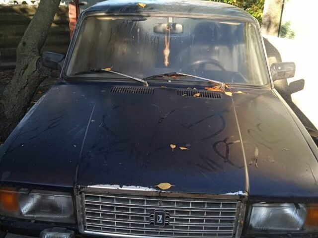 Синій ВАЗ 2107, об'ємом двигуна 1.5 л та пробігом 300 тис. км за 800 $, фото 1 на Automoto.ua
