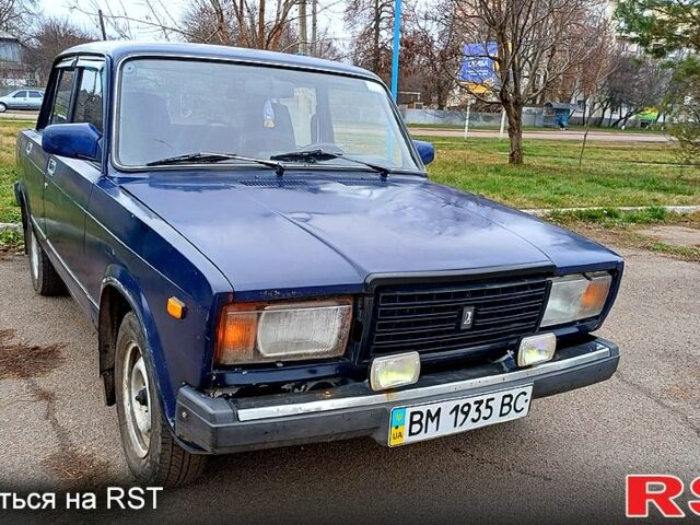 Синий ВАЗ 2107, объемом двигателя 1.5 л и пробегом 244 тыс. км за 800 $, фото 1 на Automoto.ua