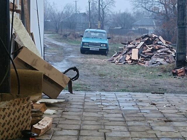 Синий ВАЗ 2107, объемом двигателя 2 л и пробегом 12 тыс. км за 961 $, фото 1 на Automoto.ua