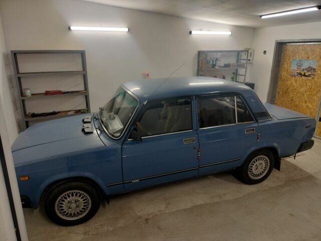 Синій ВАЗ 2107, об'ємом двигуна 1.3 л та пробігом 100 тис. км за 1250 $, фото 1 на Automoto.ua