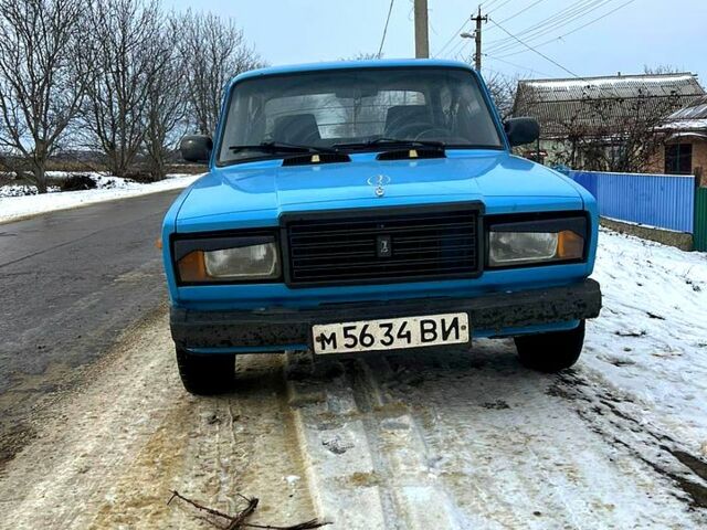 Синий ВАЗ 2107, объемом двигателя 1.5 л и пробегом 350 тыс. км за 1100 $, фото 1 на Automoto.ua