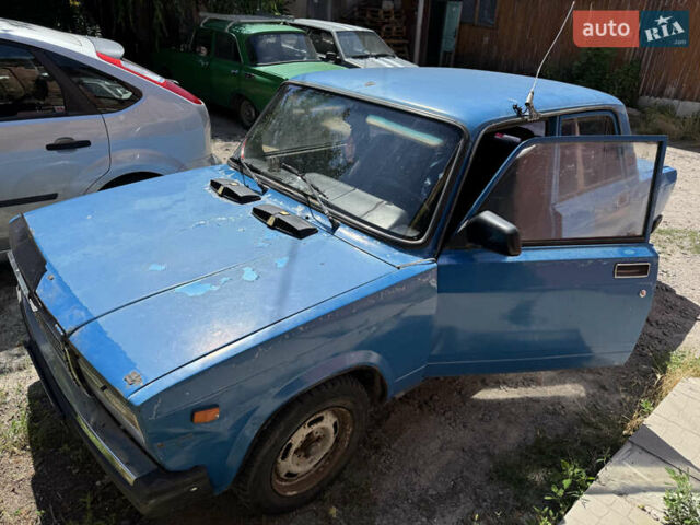 Синій ВАЗ 2107, об'ємом двигуна 1.45 л та пробігом 260 тис. км за 650 $, фото 1 на Automoto.ua