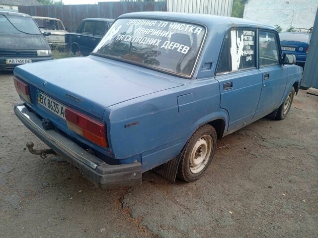 Синий ВАЗ 2107, объемом двигателя 1.5 л и пробегом 300 тыс. км за 350 $, фото 1 на Automoto.ua