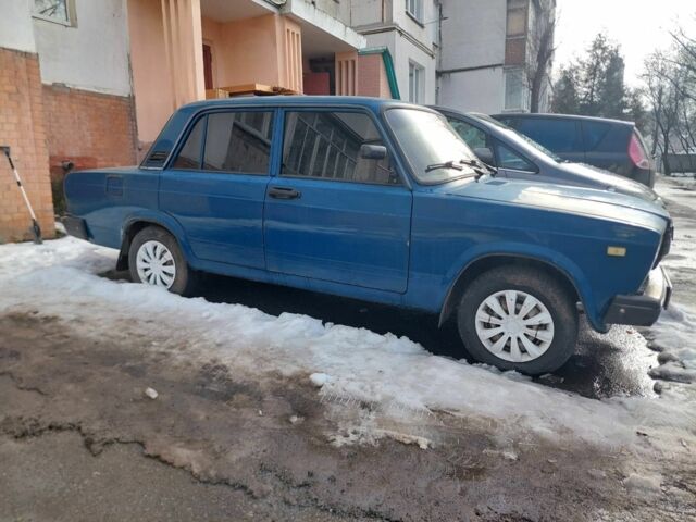 Синій ВАЗ 2107, об'ємом двигуна 1.5 л та пробігом 92 тис. км за 575 $, фото 1 на Automoto.ua