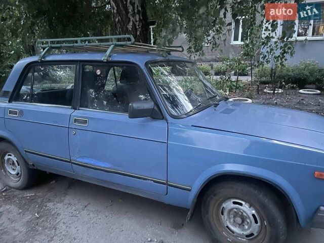 Синий ВАЗ 2107, объемом двигателя 1.5 л и пробегом 1000 тыс. км за 852 $, фото 1 на Automoto.ua