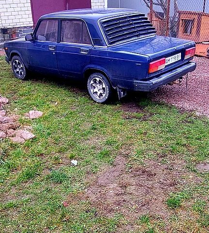 Синій ВАЗ 2107, об'ємом двигуна 1.5 л та пробігом 100 тис. км за 1000 $, фото 1 на Automoto.ua
