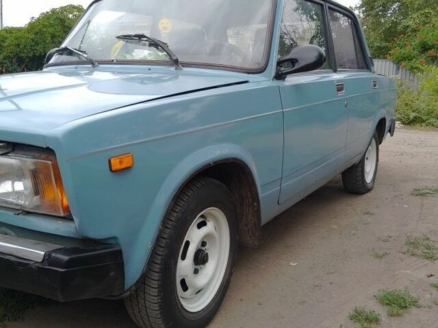 Синий ВАЗ 2107, объемом двигателя 1.5 л и пробегом 100 тыс. км за 833 $, фото 1 на Automoto.ua