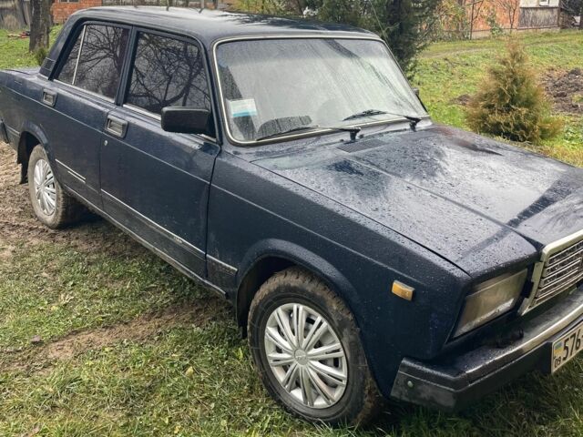 Синий ВАЗ 2107, объемом двигателя 1.5 л и пробегом 150 тыс. км за 650 $, фото 1 на Automoto.ua