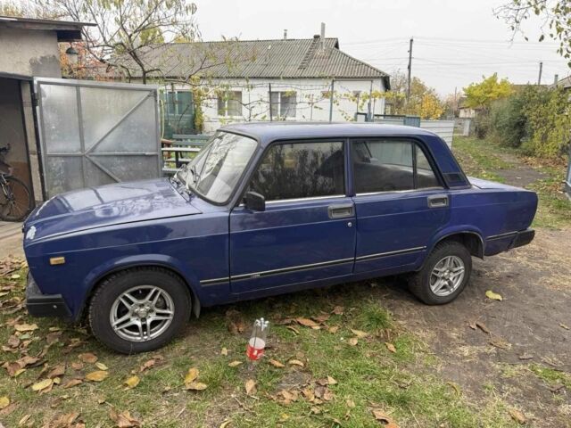 ВАЗ 2107 1991 в Березань на Automoto.ua Синий ВАЗ 2107, объемом двигателя 0 л и пробегом 100 тыс. км за 880 $, фото 1 на Automoto.ua