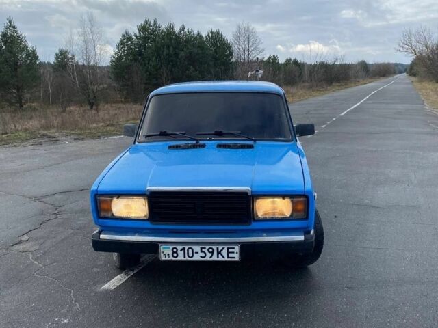 Синий ВАЗ 2107, объемом двигателя 1 л и пробегом 300 тыс. км за 994 $, фото 1 на Automoto.ua