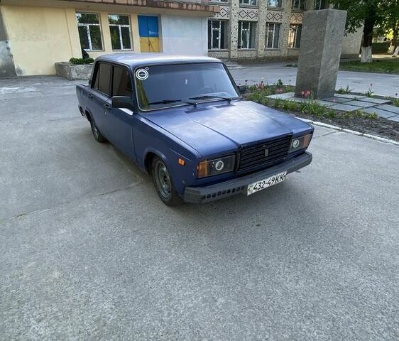 Синий ВАЗ 2107, объемом двигателя 1.6 л и пробегом 77 тыс. км за 571 $, фото 1 на Automoto.ua