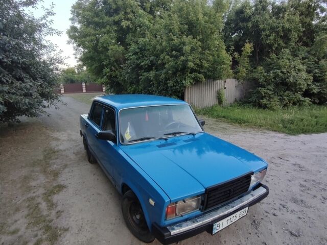 Синій ВАЗ 2107, об'ємом двигуна 1.5 л та пробігом 100 тис. км за 1000 $, фото 1 на Automoto.ua