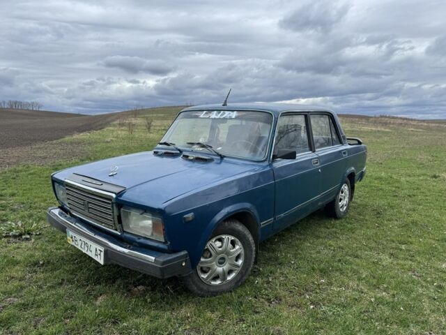 Синий ВАЗ 2107, объемом двигателя 1.5 л и пробегом 3 тыс. км за 650 $, фото 1 на Automoto.ua