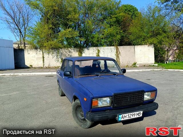 Синий ВАЗ 2107, объемом двигателя 1.5 л и пробегом 128 тыс. км за 650 $, фото 1 на Automoto.ua