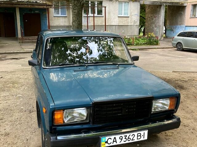 Синий ВАЗ 2107, объемом двигателя 1.5 л и пробегом 300 тыс. км за 950 $, фото 1 на Automoto.ua