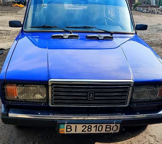 Синий ВАЗ 2107, объемом двигателя 15 л и пробегом 100 тыс. км за 1500 $, фото 1 на Automoto.ua