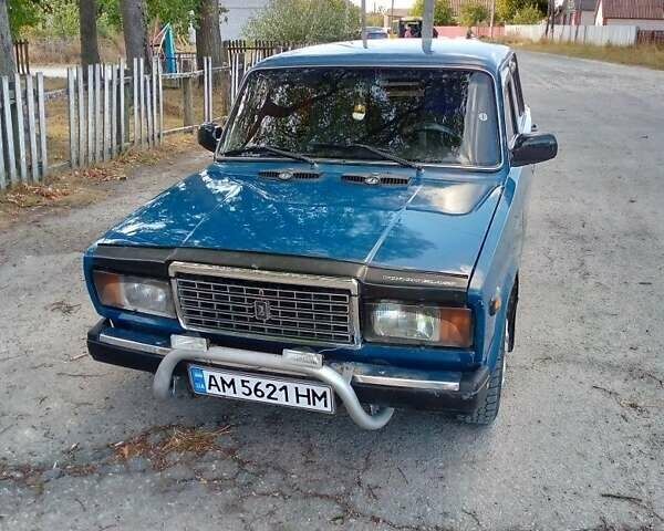 Синий ВАЗ 2107, объемом двигателя 1.5 л и пробегом 500 тыс. км за 1450 $, фото 1 на Automoto.ua
