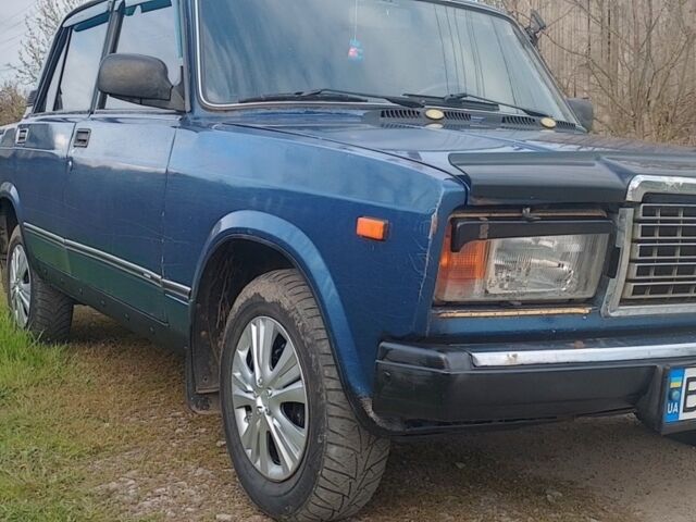 Синій ВАЗ 2107, об'ємом двигуна 1.5 л та пробігом 197 тис. км за 1350 $, фото 1 на Automoto.ua
