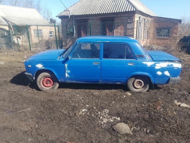 Синий ВАЗ 2107, объемом двигателя 0 л и пробегом 300 тыс. км за 183 $, фото 1 на Automoto.ua