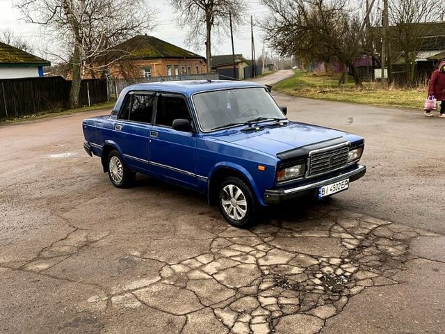 Синий ВАЗ 2107, объемом двигателя 1.5 л и пробегом 137 тыс. км за 1300 $, фото 1 на Automoto.ua