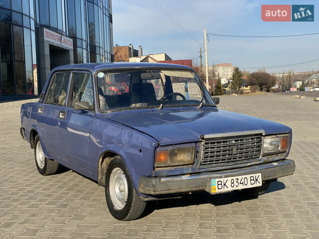 Синий ВАЗ 2107, объемом двигателя 1.45 л и пробегом 220 тыс. км за 450 $, фото 1 на Automoto.ua