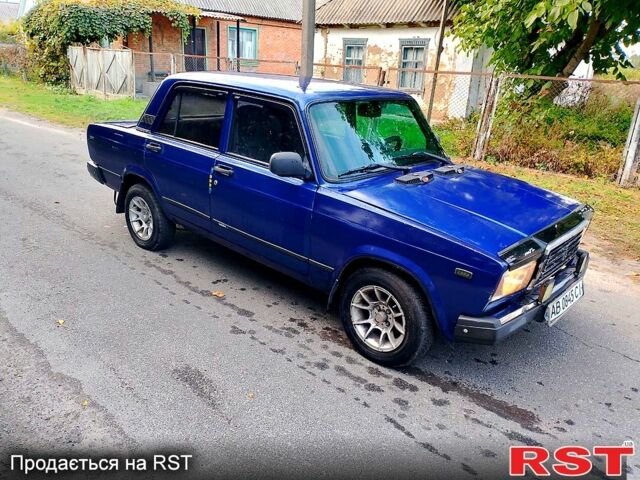 Синій ВАЗ 2107, об'ємом двигуна 1.6 л та пробігом 150 тис. км за 950 $, фото 1 на Automoto.ua