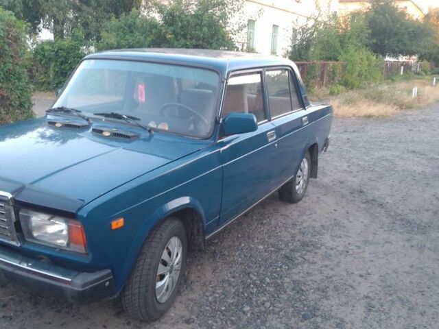 Синий ВАЗ 2107, объемом двигателя 1 л и пробегом 150 тыс. км за 1599 $, фото 1 на Automoto.ua