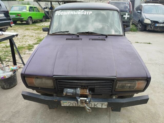 Синий ВАЗ 2107, объемом двигателя 1.7 л и пробегом 200 тыс. км за 550 $, фото 1 на Automoto.ua