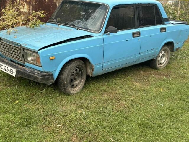 ВАЗ 2107 2003 в Ровно на Automoto.ua Синий ВАЗ 2107, объемом двигателя 0 л и пробегом 250 тыс. км за 350 $, фото 1 на Automoto.ua