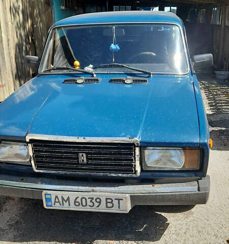 Синий ВАЗ 2107, объемом двигателя 1.5 л и пробегом 220 тыс. км за 1100 $, фото 1 на Automoto.ua
