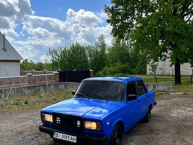 Синий ВАЗ 2107, объемом двигателя 1.5 л и пробегом 133 тыс. км за 800 $, фото 1 на Automoto.ua