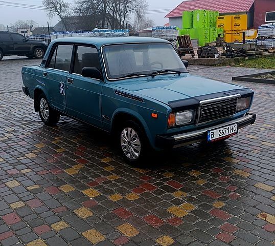 Синий ВАЗ 2107, объемом двигателя 1.5 л и пробегом 0 тыс. км за 1100 $, фото 1 на Automoto.ua
