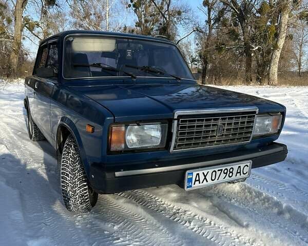 Синій ВАЗ 2107, об'ємом двигуна 1.45 л та пробігом 80 тис. км за 1950 $, фото 1 на Automoto.ua