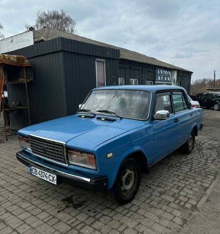Синий ВАЗ 2107, объемом двигателя 1.45 л и пробегом 110 тыс. км за 1200 $, фото 1 на Automoto.ua