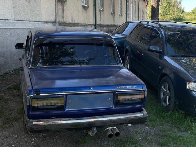 Синій ВАЗ 2107, об'ємом двигуна 1.6 л та пробігом 250 тис. км за 1100 $, фото 1 на Automoto.ua